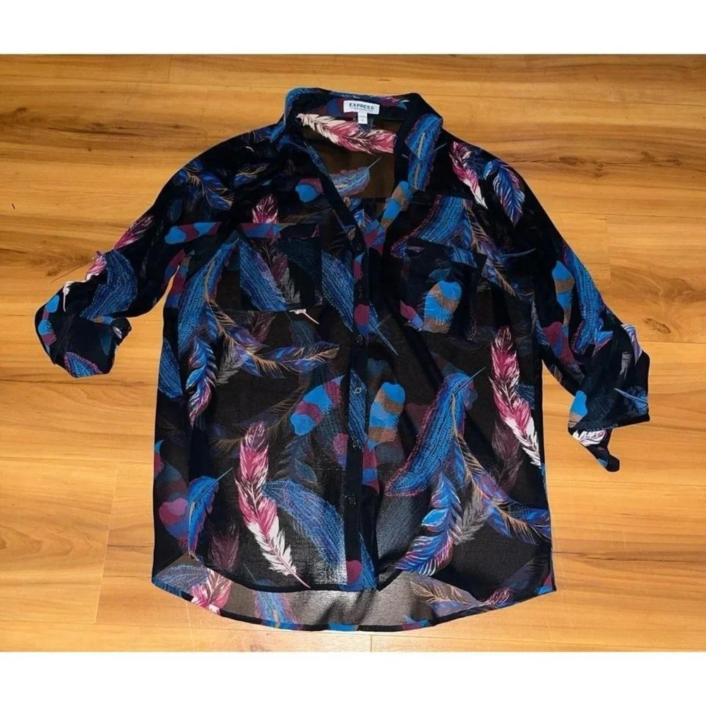 Express Portfofino Sheer Feathers Pockets Roll Sleeve Button Up Blouse Shirt - Picture 2 of 6